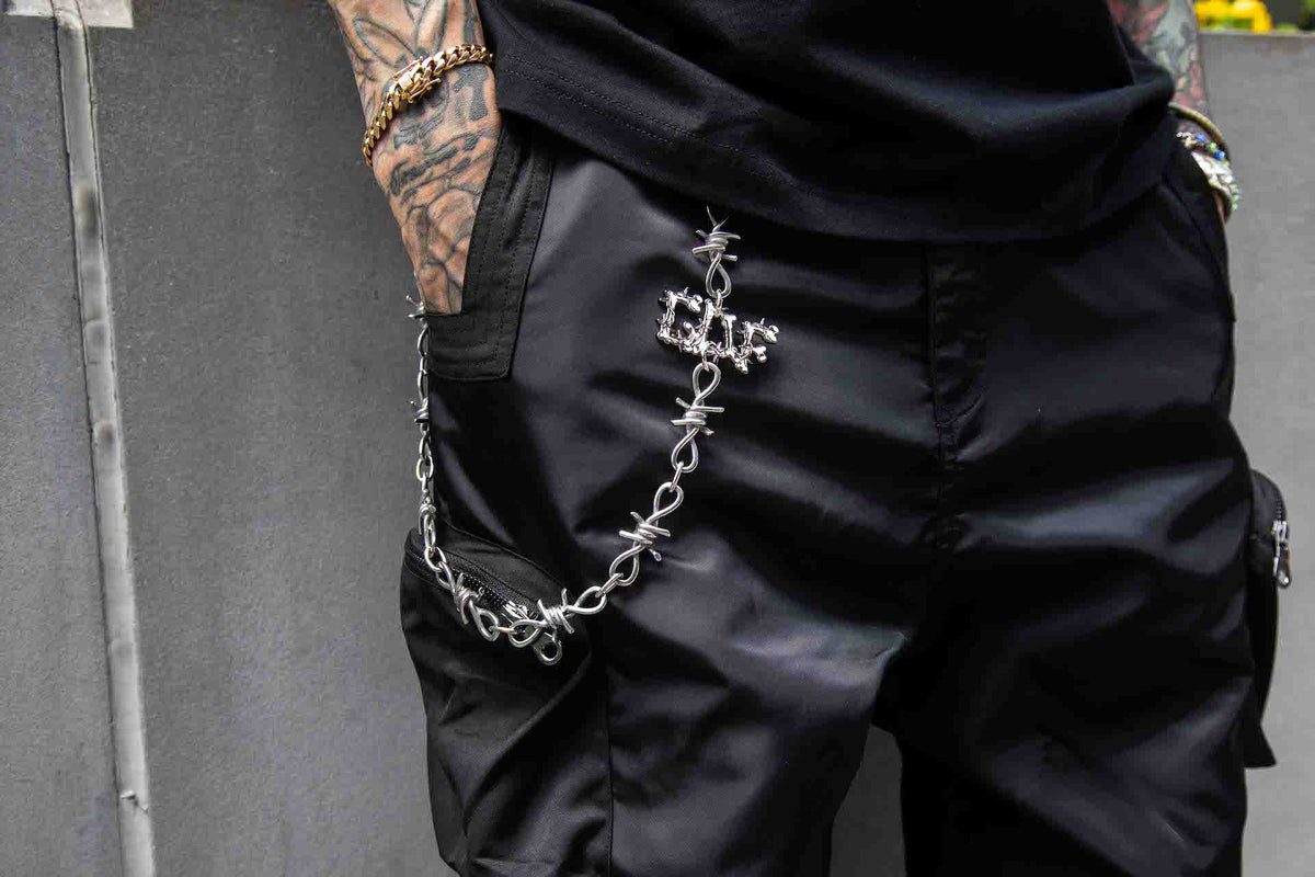 Walk Em Chain Barbed Wallet Chain